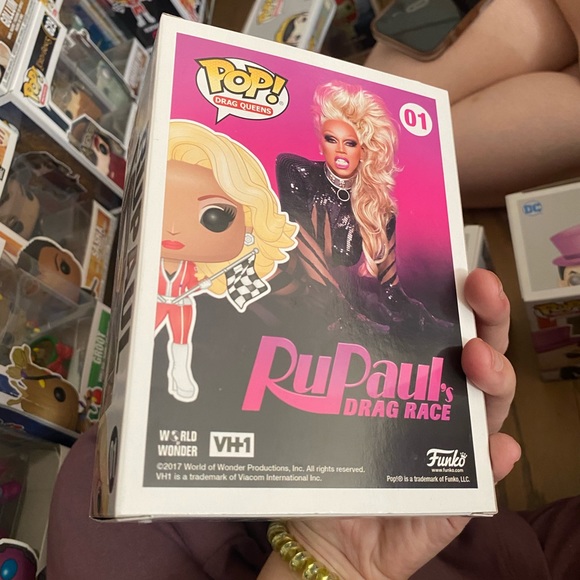 Ru Paul funko exclusive - Picture 4 of 6